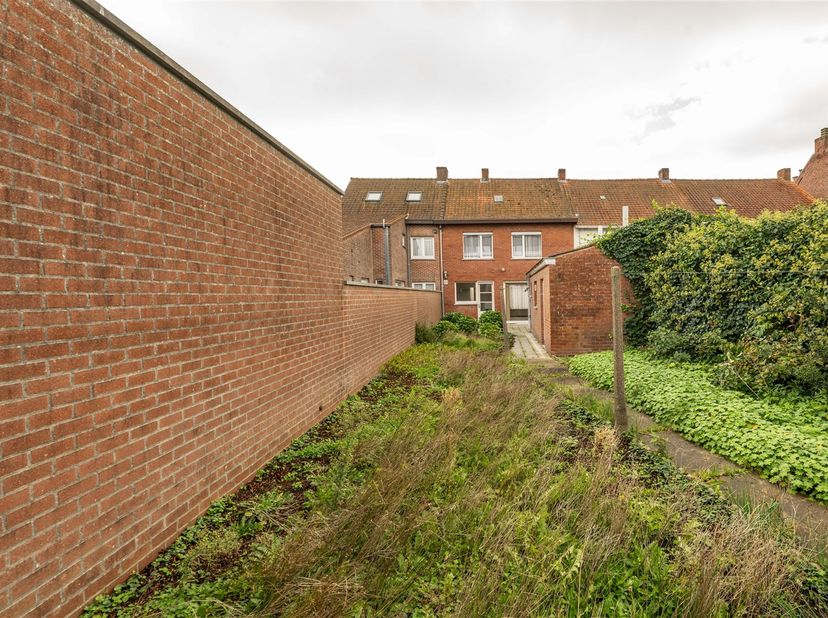 Huis te koop in Pastorijstraat 38,
                    8750 Zwevezele