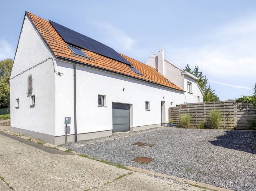 Huis te koop in Gustaaf De Donderstraat 11,
                    1852 Beigem