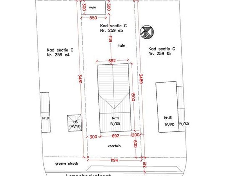 Ce beau terrain aménageable de 415m² est situé juste à l'extérieur du centre d'Onze-Lieve-Vrouw-Waver, dans une rue peu fréquentée et agréable. Le ter