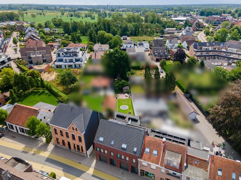 Deux appartements en rez-de-chaussée prêts à emménager, à acquérir ensemble ou séparément<br />
Situation<br />
Les deux appartements bénéficient d'un
