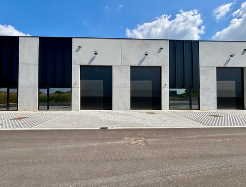                                         Bedrijfsgebouw te huur in Edingen, € 2.312,50
