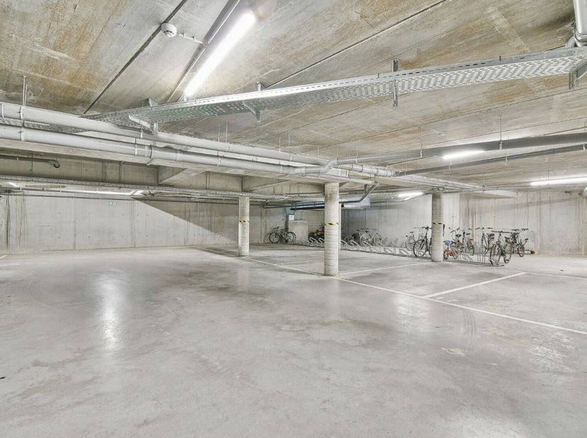 Op zoek naar een veilige en praktische parkeeroplossing in het centrum van Gistel? Deze ondergrondse, afgeschermde parkeerplaatsen bieden comfort en g