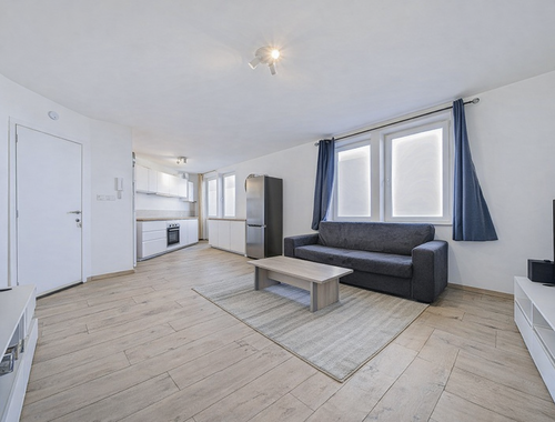                                         Gelijkvloers app. te koop in Farciennes, € 135.000
