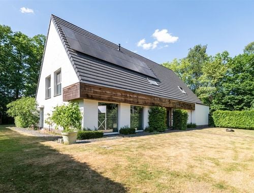                                         Villa te koop in Brasschaat, € 1.295.000
