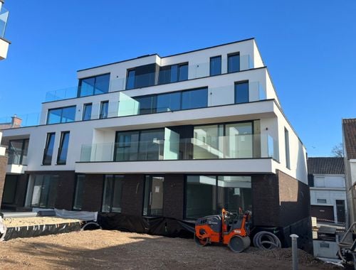                                         Appartement te koop in Kruishoutem, € 305.000
