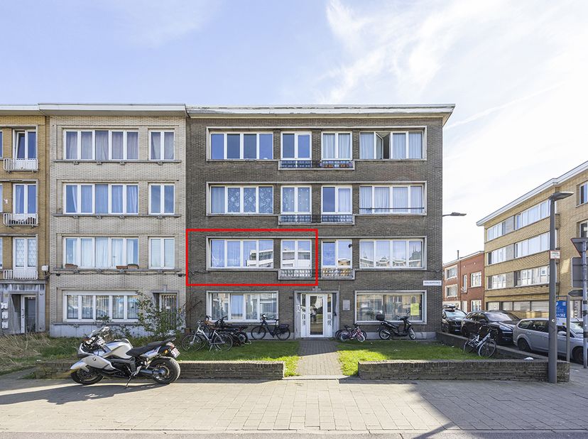 Appartement te koop in Bisschoppenhoflaan 152 bus 102,
                    2100 Deurne