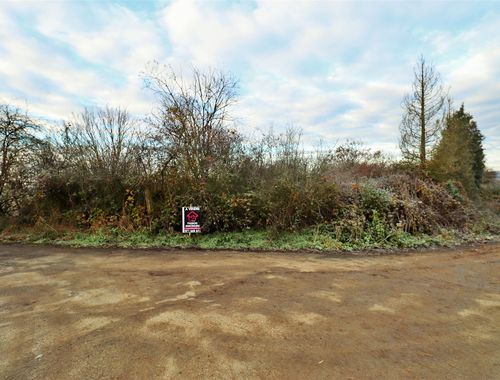                                         Terrain à vendre à Somzée, € 15.000
