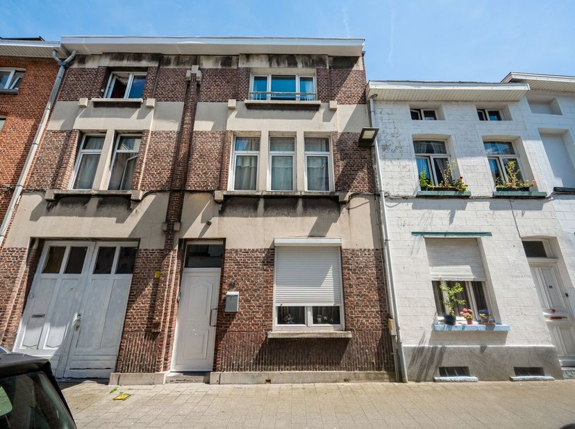 Huis te koop in Lange pennincstraat 29,
                    2800 Mechelen