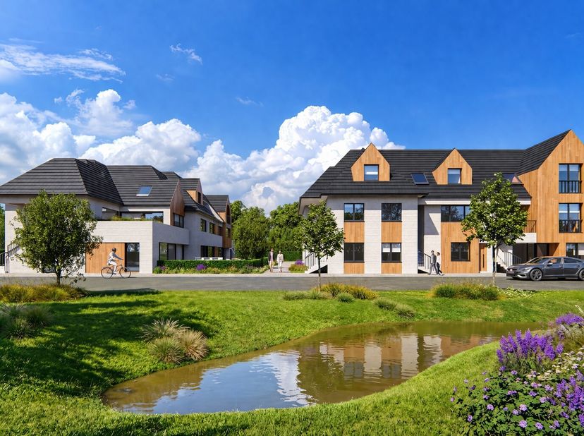 Deze ruime  stapelwoning in residentie Rokerij geniet van een rustige en tegelijk centrale ligging, op korte afstand van het dorpscentrum van Westkape