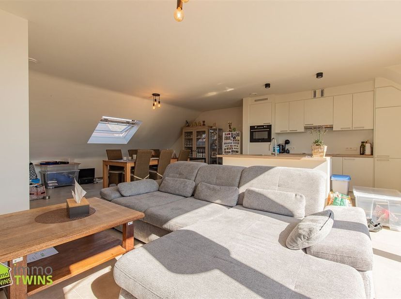 Modern appartement met terras en staanplaats te Grembergen bij Dendermonde. Dit appartement maakt deel uit van een kleinschalige residentie van 5 appa