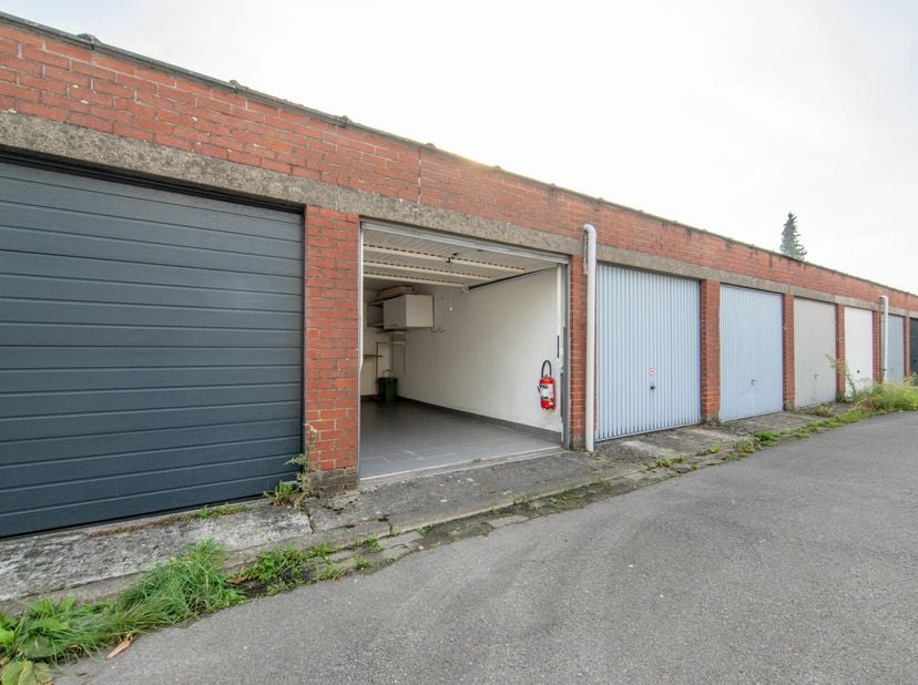 Garage te koop in J. De Grooflaan 18 bus +,
                    2620 Hemiksem