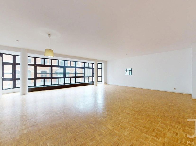 Appartement te huur in Rue Saint-Quentin 3,
                    1000 Brussel
