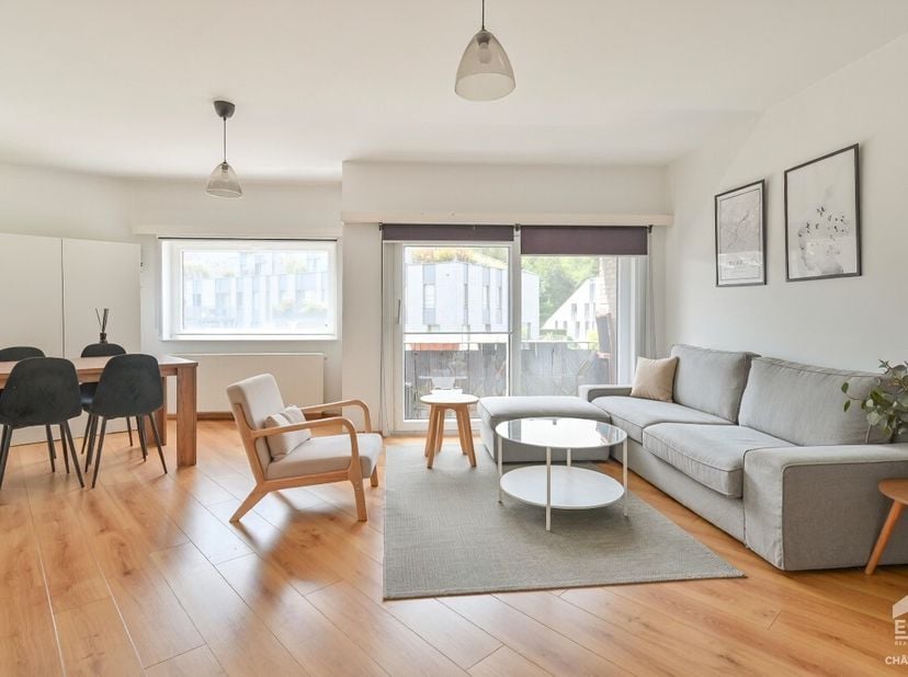 Appartement met 2 slaapkamers en terras  UkkelERA Châtelain stelt u dit mooie appartement voor, ideaal gelegen in Ukkel, met een bruto EPC-oppervlakte