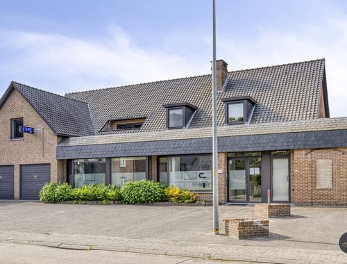                                         Rez-de-chaussée commercial à louer à Tremelo, € 1.000
