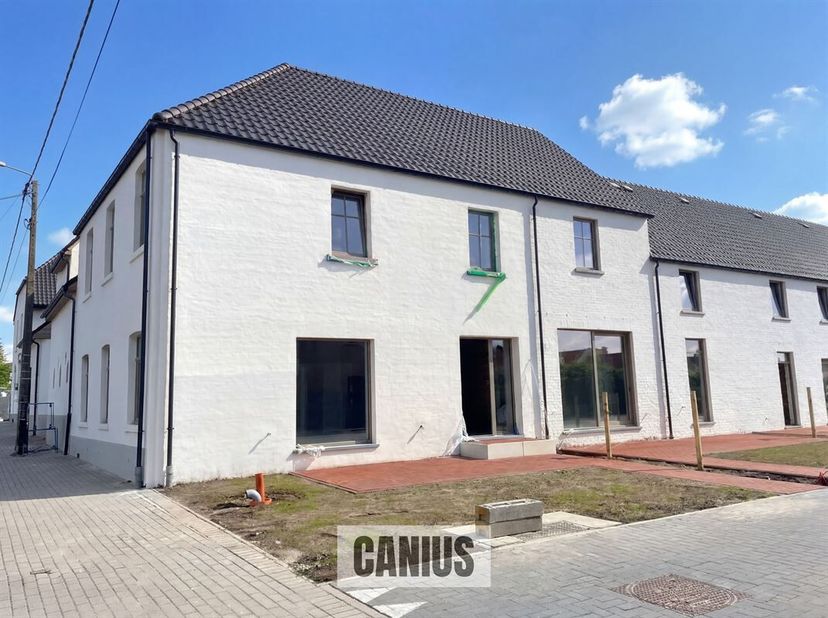 WONEN IN DE PAREL VAN HASPENGOUW<br />
Wonen in een unieke setting waar heden &amp; verleden elkaar ontmoeten!<br />
Overhof is een uitzonderlijk woonproj