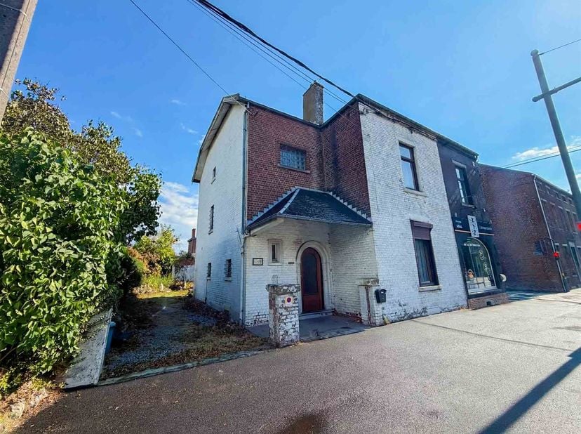 Huis te koop in Rue de Gozée 468,
                    6110 Montignies-le-Tilleul