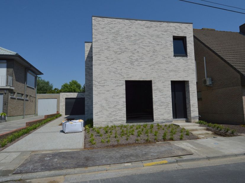 Maison à louer
                    à 8560 Gullegem