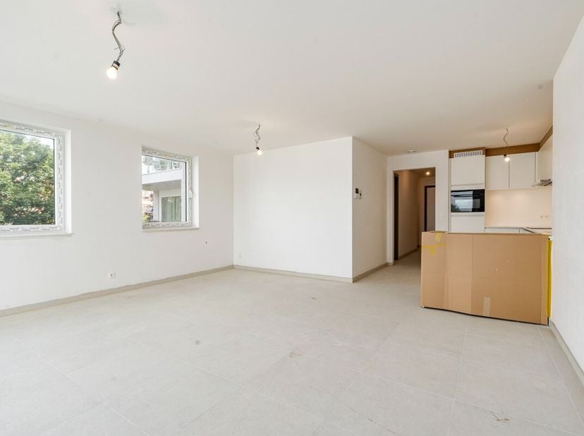 appartement met twee slaapkamers op de eerste verdieping van het prestigieuze nieuwbouwproject Sailor's Park 4 - Villa Linnet. Indeling: Inkomhal, gas