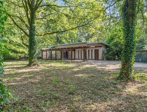                                         Uitzonderlijke woning te koop in Grobbendonk, € 379.000
