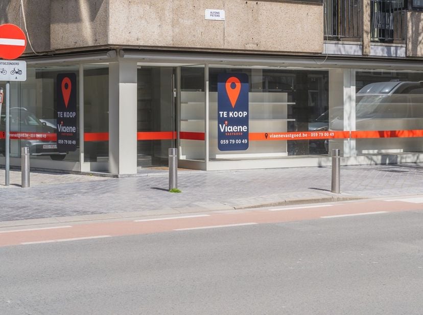 Bien professionnel à vendre
                    à 8400 Oostende