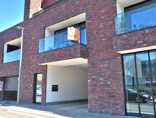                                         Eengezinswoning te koop in Kortrijk, € 378.000
