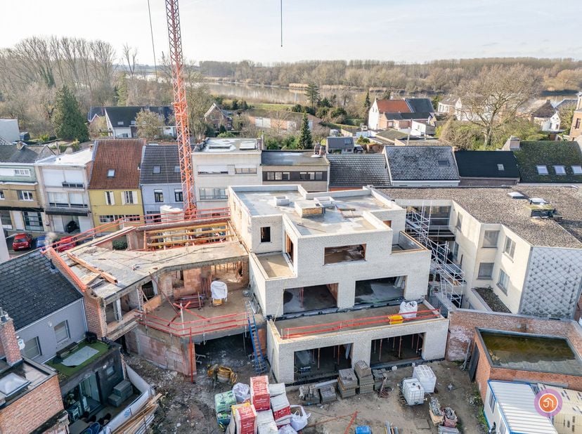 Oplevering begin 2027<br />
Aankoop onder 6% btw mogelijk, indien je aan de voorwaarden voldoet. <br />
In het rustige en landelijke Sint-Amands wordt