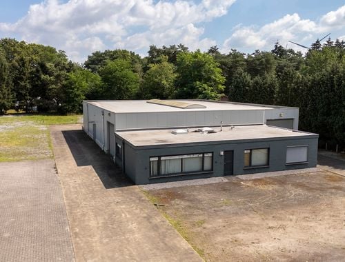                                         Magazijn met bureel te koop in Oud-Turnhout, € 750.000
