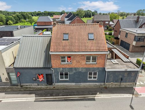                                         Gemengd gebruik te koop in Buggenhout, € 370.000
