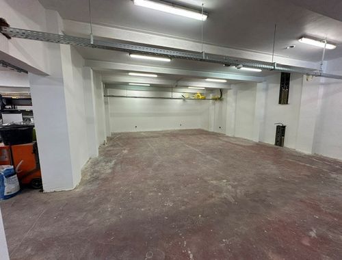                                         Bureaux à louer à Turnhout, € 1.645
