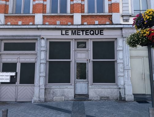                                         Complexe de bureaux à louer à Mons, € 1.100
