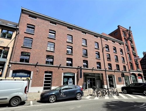                                         Bureaux à louer à Antwerpen, € 1.968,75
