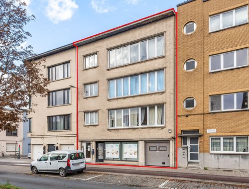                                         Appartementsgebouw te koop in Wilrijk, € 725.000
