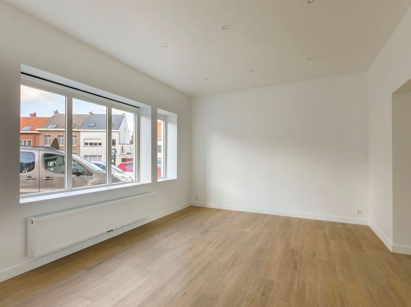 Ligging<br />
Deze prachtige nieuwbouwwoning is gelegen op een unieke en rustige locatie in Heist-op-den-Berg. Je geniet hier van een fantastisch uit