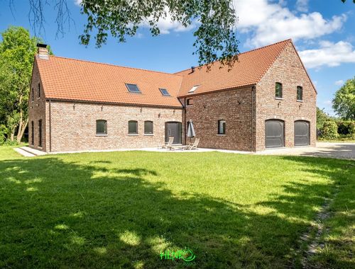                                         Woning te koop in Estaimpuis, € 990.000
