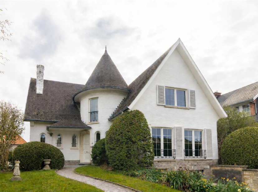 Huis te huur in Jan van Ruusbroeclaan 19,
                    3080 Tervuren