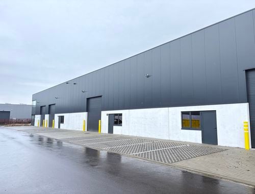                                         Bâtiment d’entreprise à vendre à Heist-op-den-Berg, € 520.000
