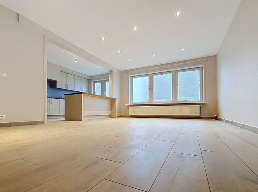 Appartement à louer
                    à 8400 Mariakerke