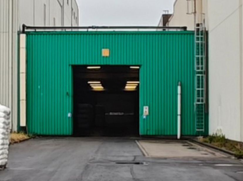 Magazijnruimte van ca. 2.067 m² te huur<br />
Strategisch gelegen magazijnruimte met een oppervlakte van ca. 2.067 m², geschikt voor opslag en logisti