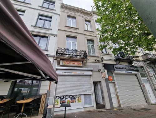                                         Commercieel Gebouw te koop in Sint-Jans-Molenbeek, € 330.000
