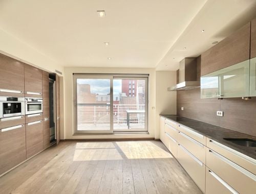                                         Appartement te huur in Deinze, € 945
