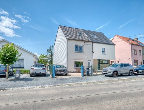                                         Woning te koop in Merelbeke, € 349.000
