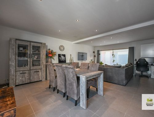                                         Maison à vendre à Wingene, € 335.000
