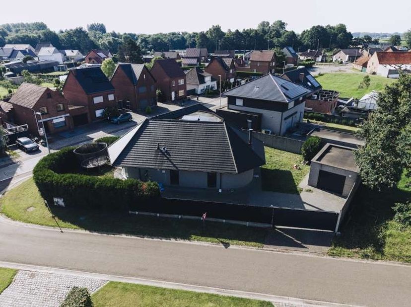 Huis te huur in Dorpsstraat 77,
                    3540 Herk-de-Stad