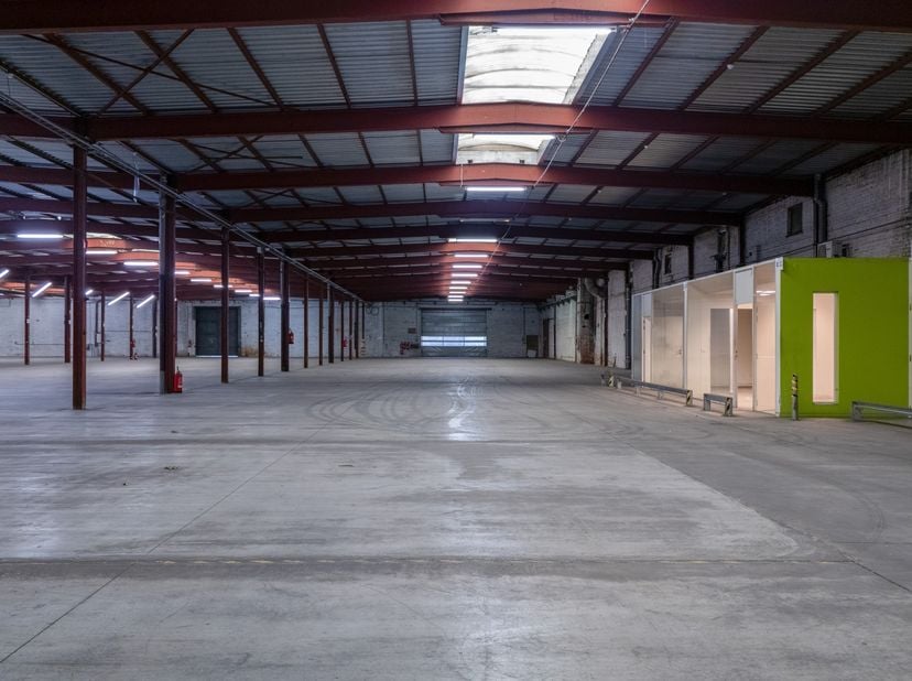 Bedrijfsvastgoed te huur in Sprietestraat 280,
                    8790 Waregem