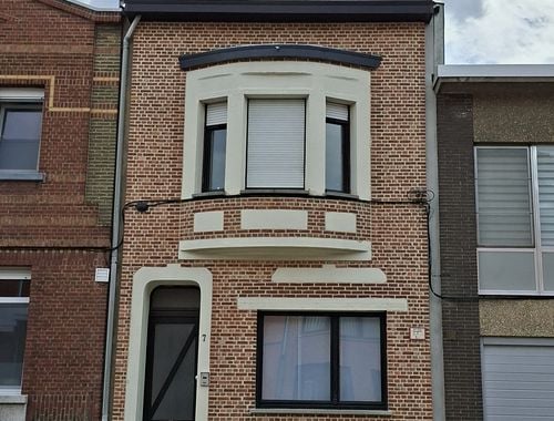                                         Rijwoning te koop in Merksem, € 380.000
