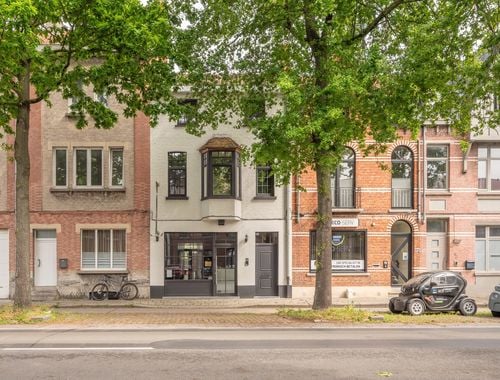                                         Gemengd gebruik te koop in Sint-Kruis, € 585.000
