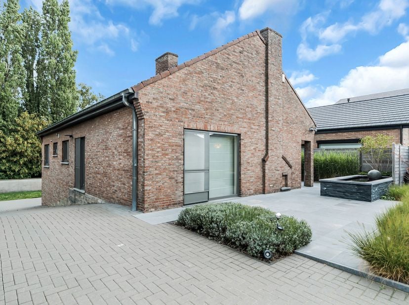 Huis te koop in Het Stichelke 27,
                    3320 Hoegaarden