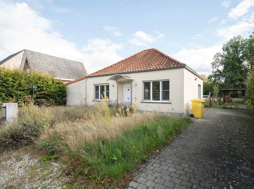 Huis te koop in Vloeikensstraat 17,
                    2235 Hulshout