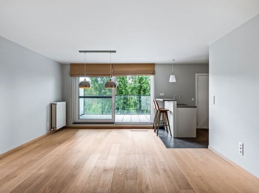 Energiezuinig appartement met 2 slaapkamers en ZW terras met groenzicht + 2 autostaanplaatsen<br />
Algemeen:<br />
- Bewoonbare oppervlakte: ca. 85 m
