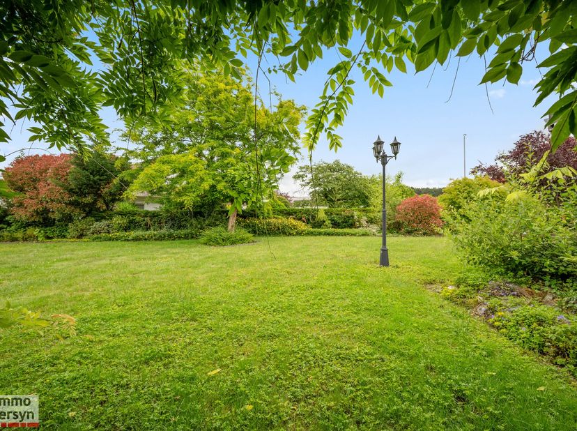 Bent u op zoek naar de ideale locatie om uw droomwoning te realiseren? Dan is deze bouwgrond voor open bebouwing aan de Weg Messelbroek in Zichem besl